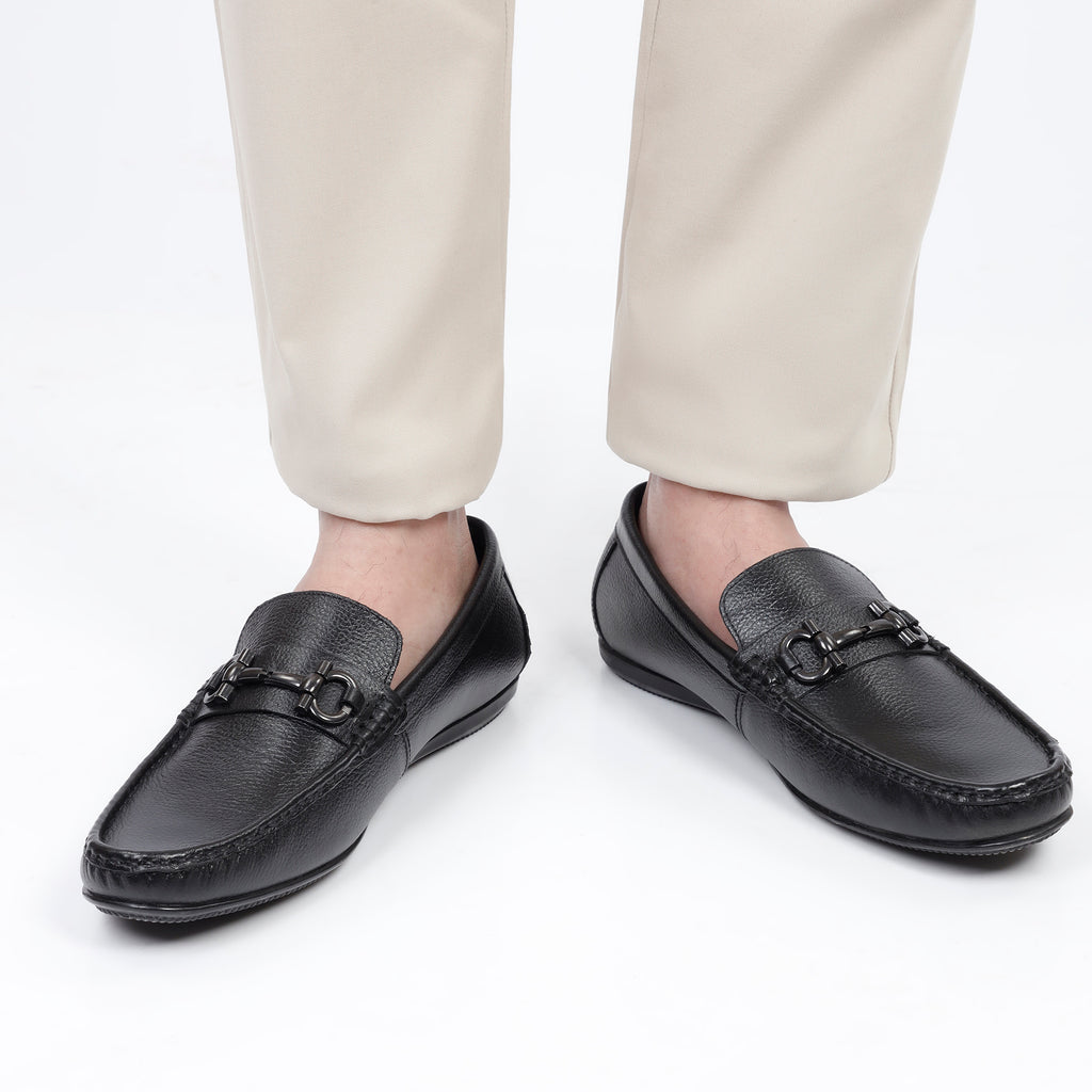 Stylish Buckled Moccasins - Black