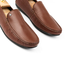 Load image into Gallery viewer, Comfortable Adaptive Moccasins - Brown