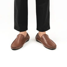 Load image into Gallery viewer, Comfortable Adaptive Moccasins - Brown