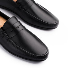 Load image into Gallery viewer, Smart Penny Moccasins - Black