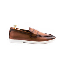 Load image into Gallery viewer, Modern Two-Toned Loafers - Tan