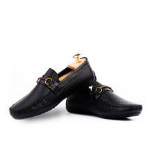 Load image into Gallery viewer, Basket-weave Patterned Moccasins - Black