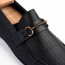 Load image into Gallery viewer, Basket-weave Patterned Moccasins - Black