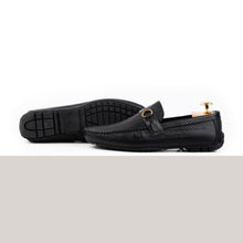 Load image into Gallery viewer, Basket-weave Patterned Moccasins - Black