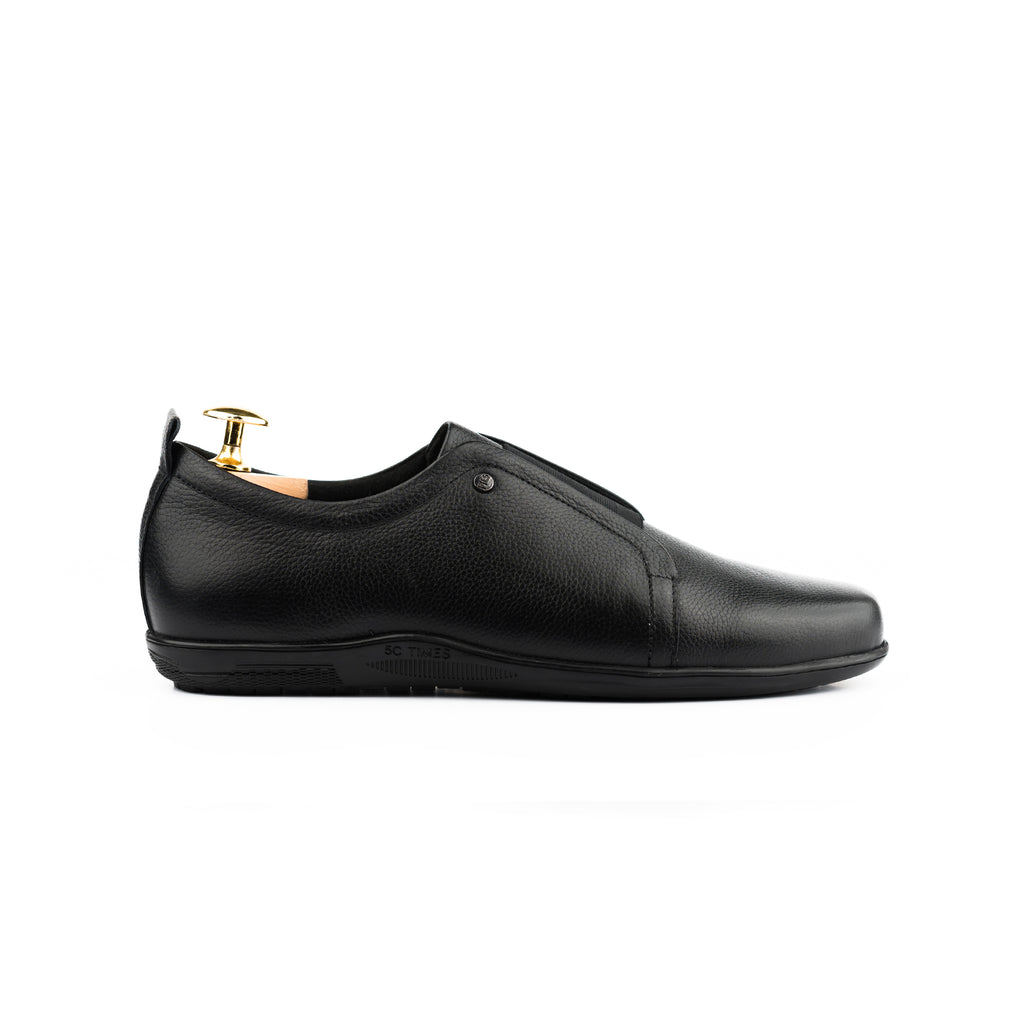 Elite Minimalist Sneakers - Black
