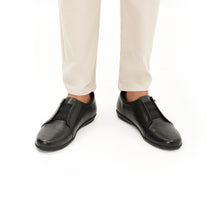 Load image into Gallery viewer, Elite Minimalist Sneakers - Black