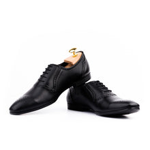 Load image into Gallery viewer, Traditional Wingtip Oxfords – Black