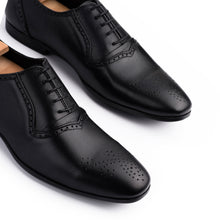 Load image into Gallery viewer, Traditional Wingtip Oxfords – Black