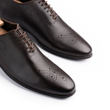 Load image into Gallery viewer, Classic Wingtip Oxfords - Brown