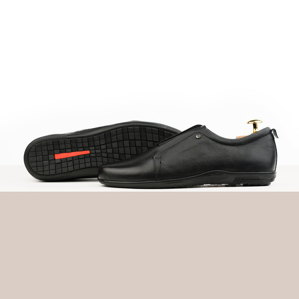Elite Minimalist Sneakers - Black