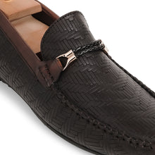Load image into Gallery viewer, Weave Patterned Moccasins - Brown