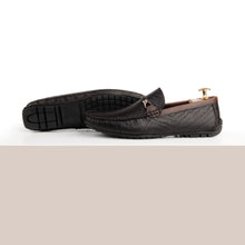 Load image into Gallery viewer, Weave Patterned Moccasins - Brown