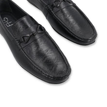 Load image into Gallery viewer, Metallic Twisted Buckled Moccasins - Black