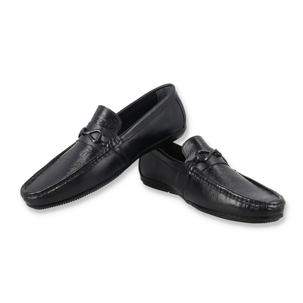 Metallic Twisted Buckled Moccasins - Black
