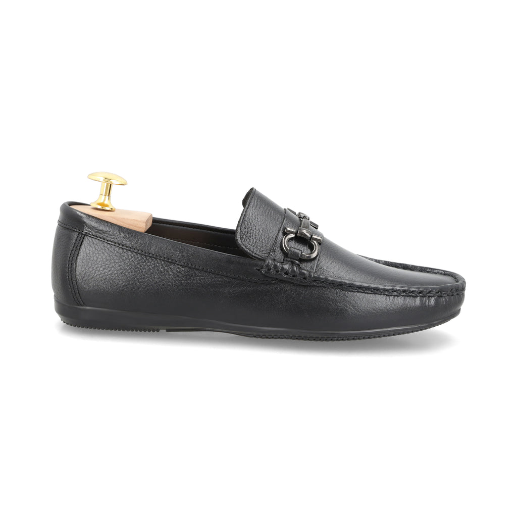 Stylish Buckled Moccasins - Black