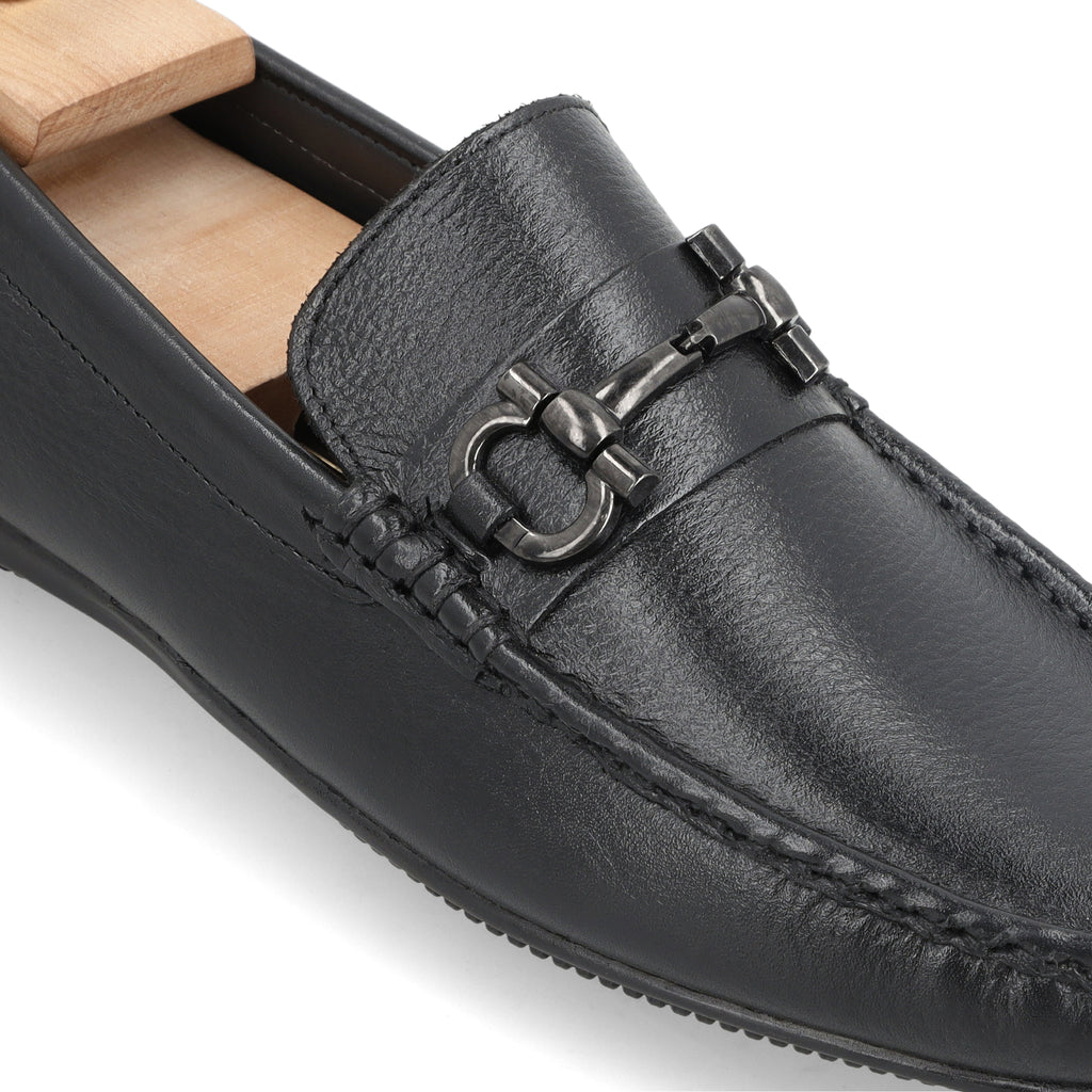 Stylish Buckled Moccasins - Black