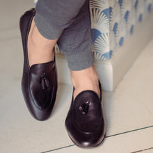 Load image into Gallery viewer, Classic Tassle Loafers