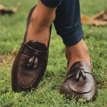 Load image into Gallery viewer, Wingtip Tassle Loafer-Brown