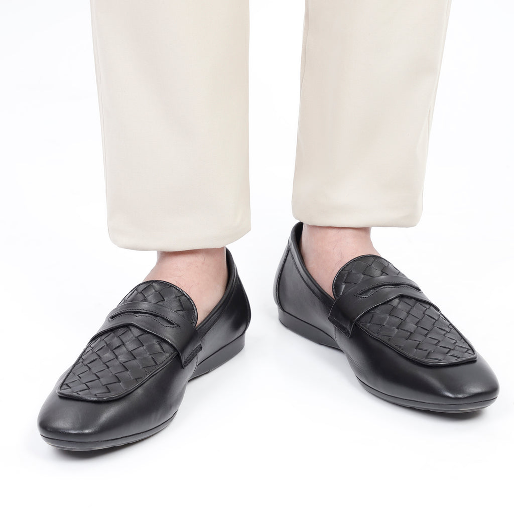 Weaved Patterned Loafers - Black