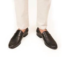 Load image into Gallery viewer, Signature Penny Loafers - Black
