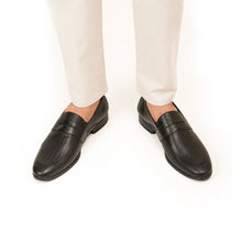Load image into Gallery viewer, The Noir Weaved Loafers - Black