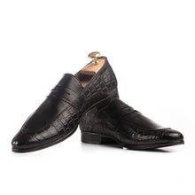 Load image into Gallery viewer, Signature Penny Loafers - Black