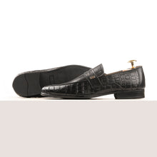 Load image into Gallery viewer, Signature Penny Loafers - Black