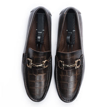 Load image into Gallery viewer, Crocodile Patterned Moccasin