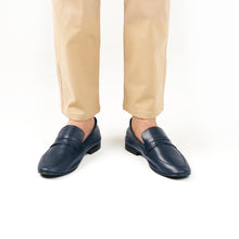 Load image into Gallery viewer, Full Grain Comfort Loafers - Navy
