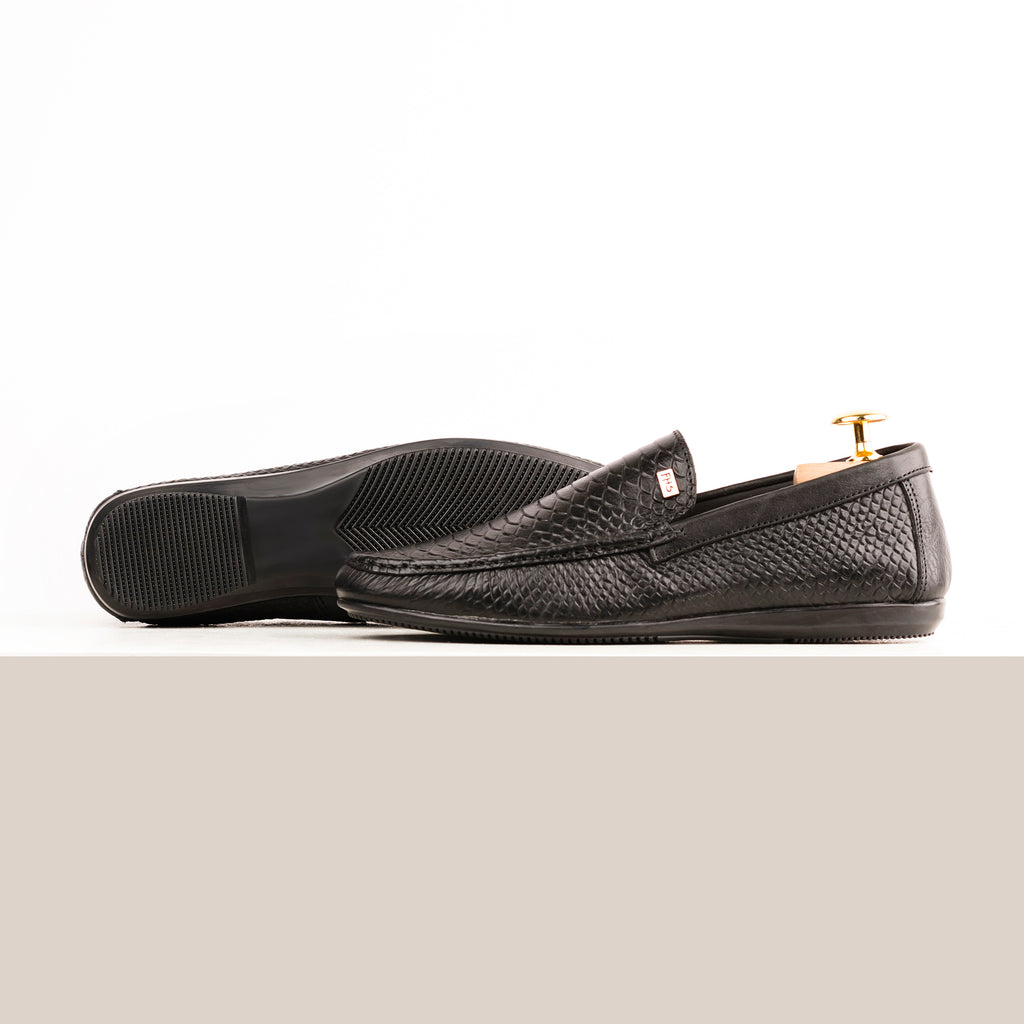 Snakeskin Embossed Moccasins - Black