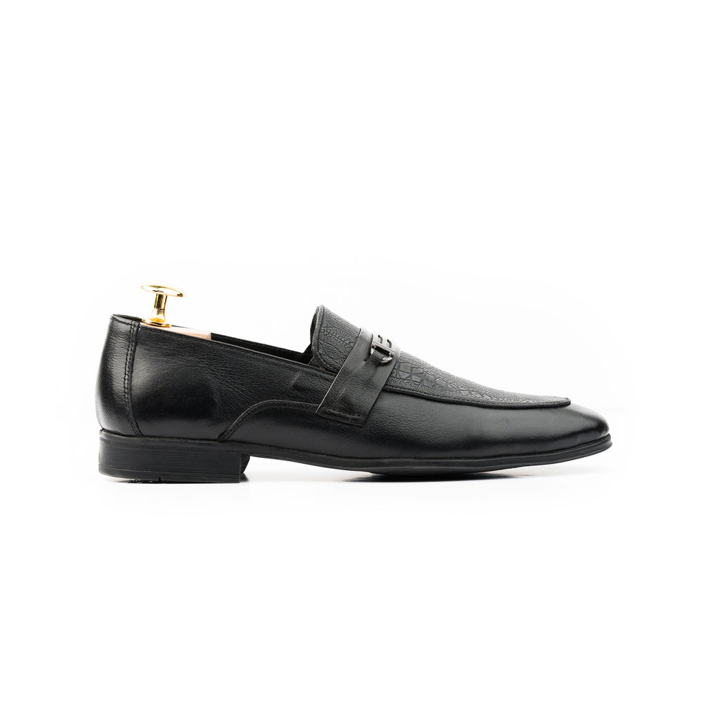 Crocodile-Vamp Buckled Loafers - Black