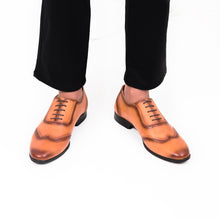Load image into Gallery viewer, Patina Brogue Oxfords - Tan