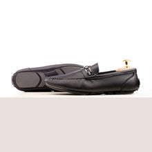 Load image into Gallery viewer, Sleek Urban Moccasins - Black