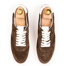 Load image into Gallery viewer, Modern Comfort Sneakers - Brown/White