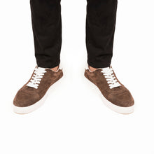 Load image into Gallery viewer, Modern Comfort Sneakers - Brown/White