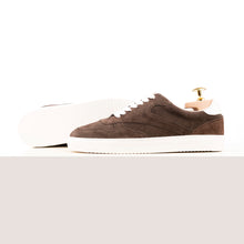 Load image into Gallery viewer, Modern Comfort Sneakers - Brown/White