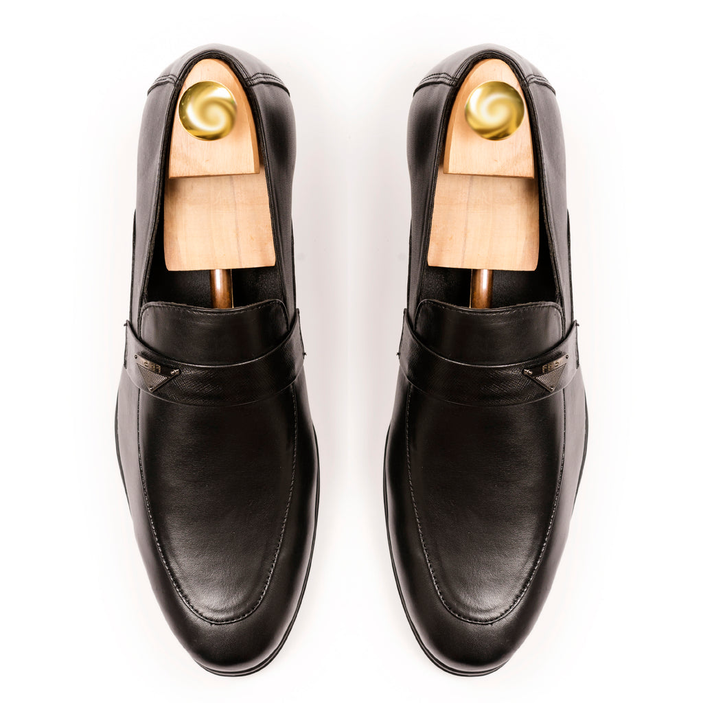 Signature Leather Loafers - Black
