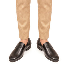 Load image into Gallery viewer, Signature Leather Loafers - Black