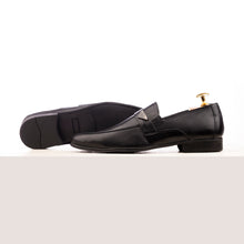 Load image into Gallery viewer, Signature Leather Loafers - Black