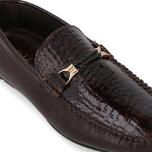 Load image into Gallery viewer, Crocodile Embossed Twisted rope Moccasins