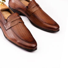 Load image into Gallery viewer, Woven Penny Loafers - Tan