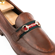 Load image into Gallery viewer, Regal Horse-Bit Buckled Loafers - Brown
