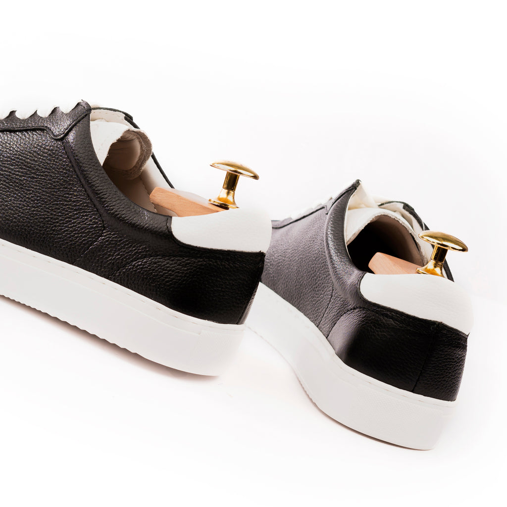 Modern Comfort Sneakers - Black/White