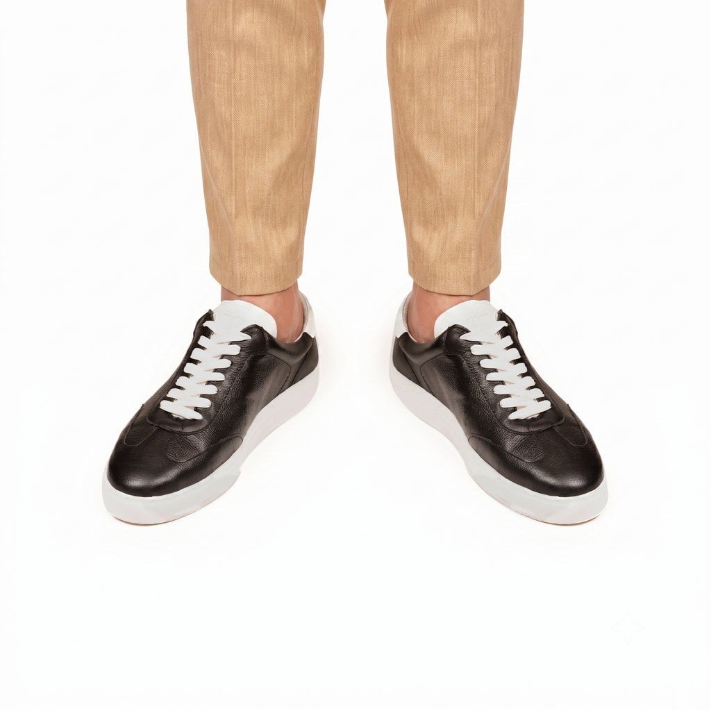 Modern Comfort Sneakers - Black/White