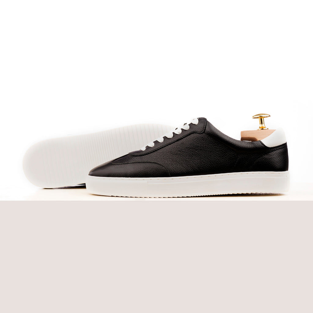 Modern Comfort Sneakers - Black/White