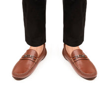 Load image into Gallery viewer, Sleek Urban Moccasins - Tan