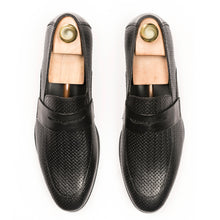 Load image into Gallery viewer, The Noir Weaved Loafers - Black