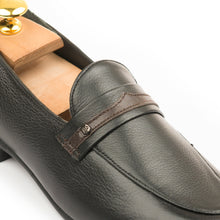 Load image into Gallery viewer, Two-Toned Grain Leather Buckle Loafers - Black
