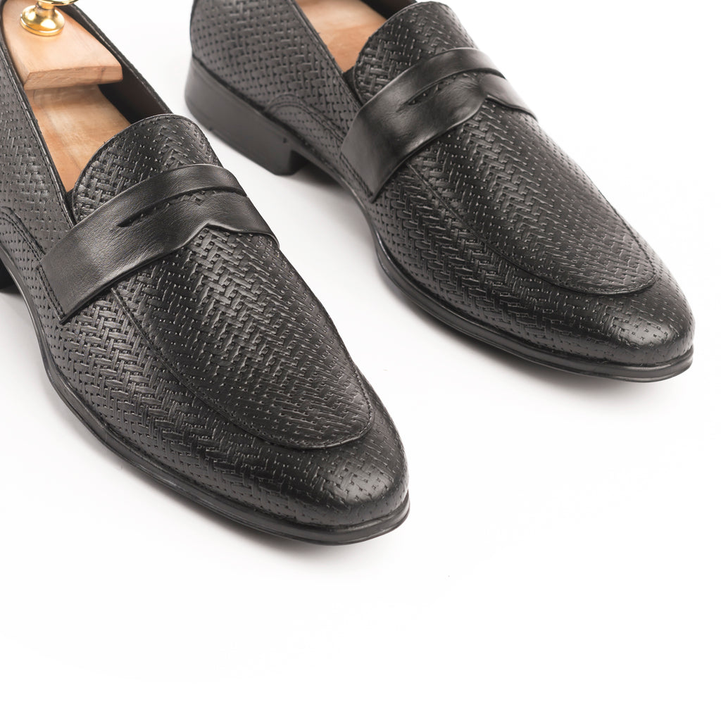 The Noir Weaved Loafers - Black