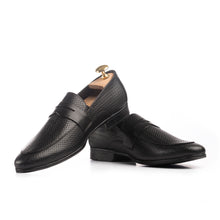 Load image into Gallery viewer, The Noir Weaved Loafers - Black